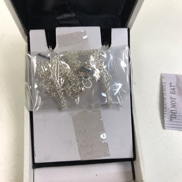 Fashion necklace - Picture 3 of 3